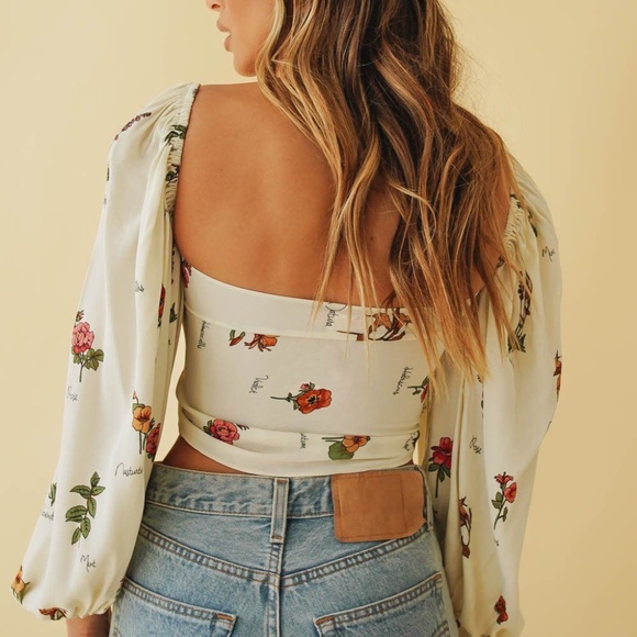 Verge Girl Tie Front Crop Top - Picture 2 of 4